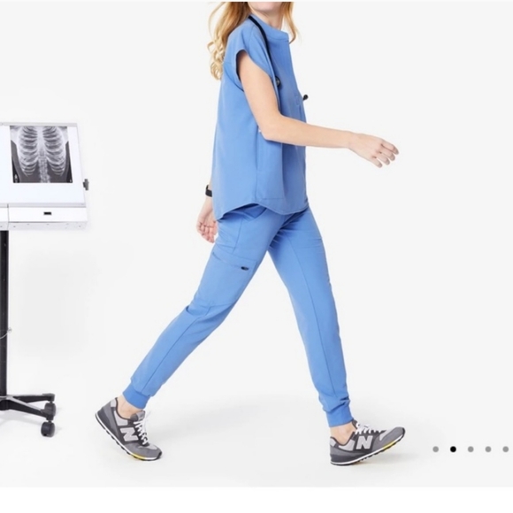 Figs Tops - Figs Rafaela Ceil Blue Scrub top wxxsw1003